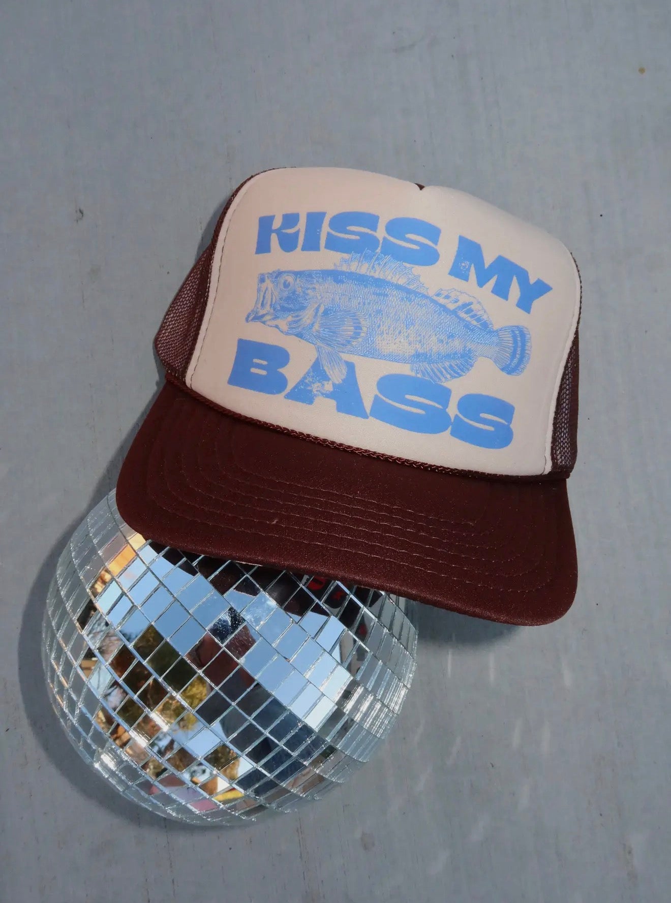 Kiss my Bass Trucker Hat