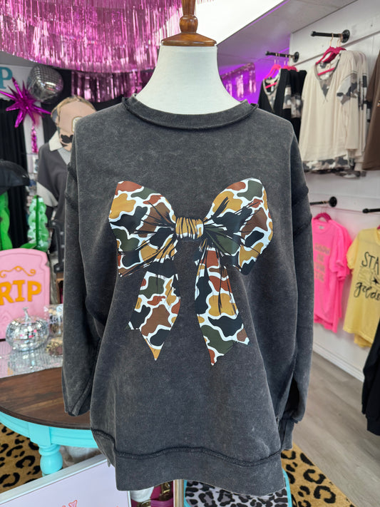 Duck Camo Bow Zenana Sweatshirt